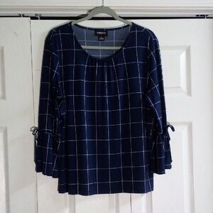 Liz Claiborne Navy Checkered Blouse 🛍️2/$12